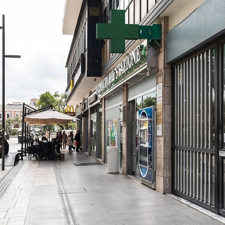 Contemporaneamente 147 - Modern & Comfort Rooms Bari Exterior photo